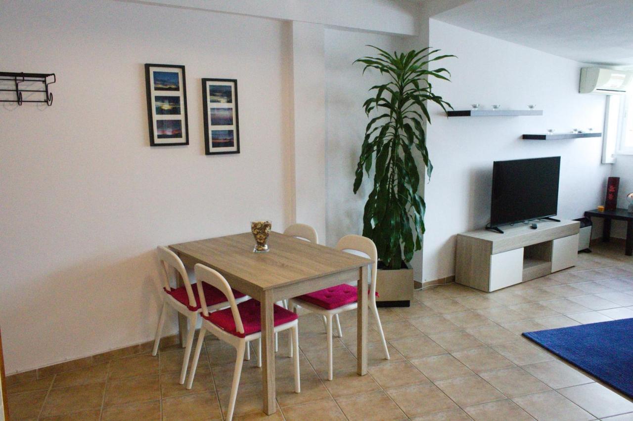 נרחה Apartment Sirena Beach מראה חיצוני תמונה
